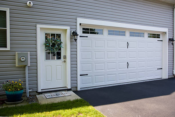 24/7 Emergency Garage Door Roller Replacement experts in Mission, SD